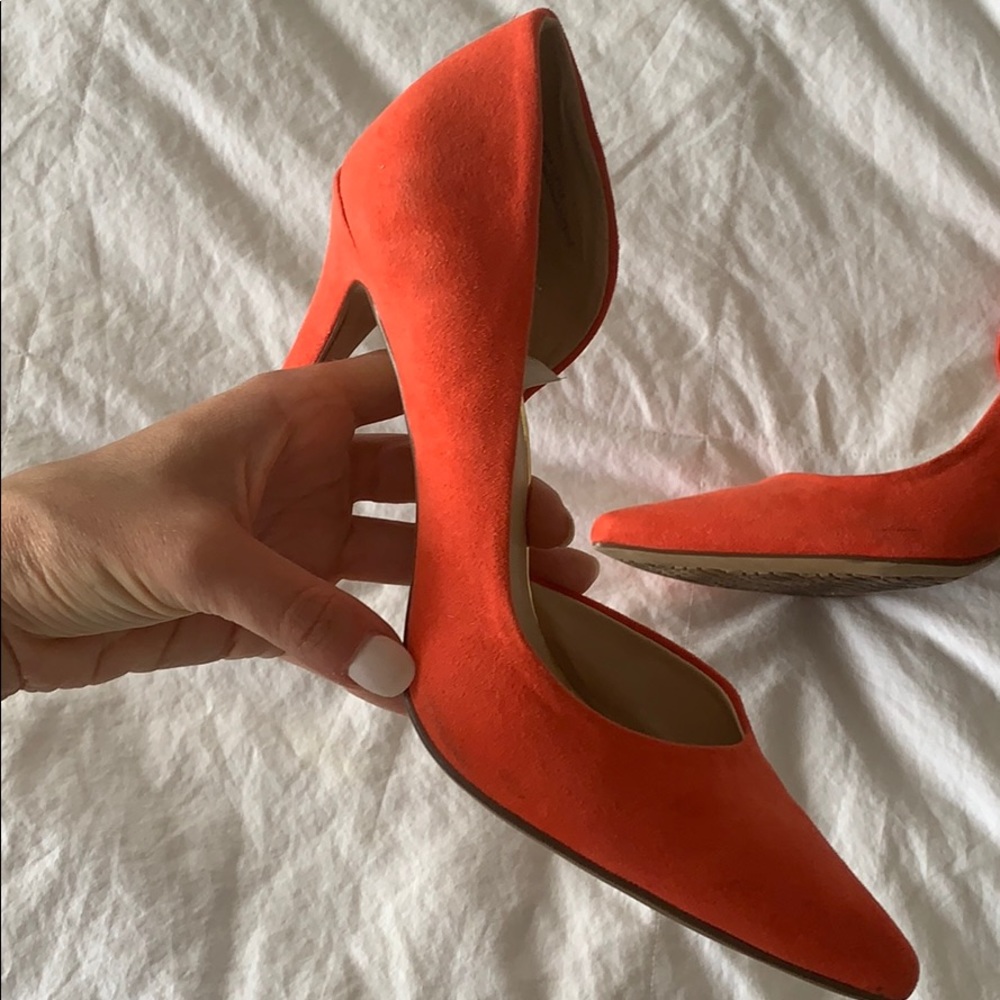 Super chic pumps. Firey orange. Brand: MERONA.
